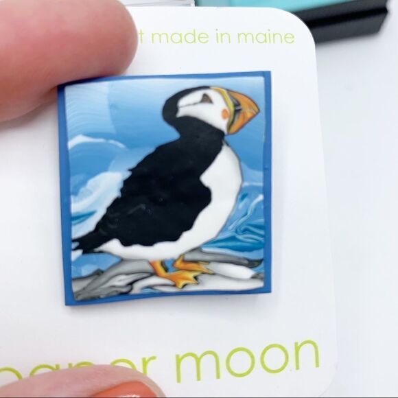 Jayne Dwyer from Paper Moon Jewelry – Polymer Clay Millefiori Puffin Pin NWT - Picture 2 of 8